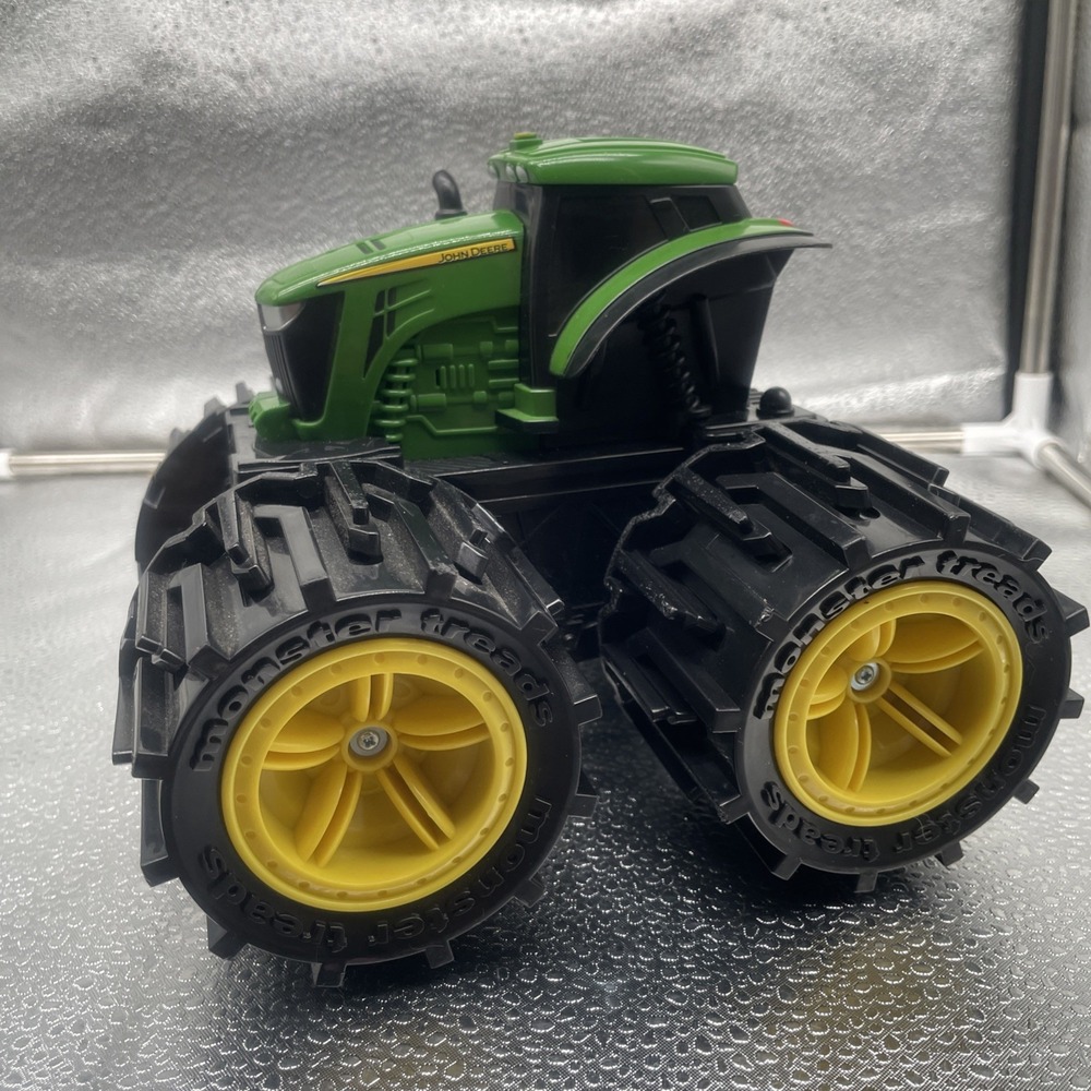 TOMY EX2 5AZ John Deere Kids Tractor Sound & "Monster Treads"